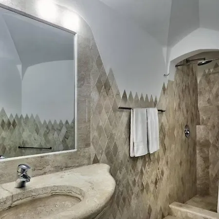וילה 5br By Couelle
